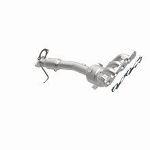 Cargar imagen en el visor de la galería, Magnaflow Conv DF 10-13 Mazda 3 2.0L Manifold