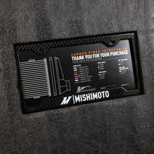 Cargar imagen en el visor de la galería, Mishimoto Universal Carbon Fiber Intercooler - Matte Tanks - 525mm Black Core - S-Flow - BK V-Band