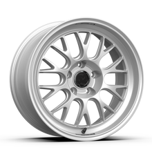 Load image into Gallery viewer, fifteen52 Holeshot RSR 18x9.5 5x120 22mm ET 72.56mm Center Bore Radiant Silver