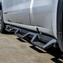 Cargar imagen en el visor de la galería, Westin 19-20 GM 1500 DC 6.5ft bed (Excludes LD/Limited) HDX Drop W2W Nerf Step Bars - Textured Black