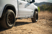 Cargar imagen en el visor de la galería, DV8 Offroad 19-25 RAM 1500 Crew Cab OE Plus Side Steps - Black Steel
