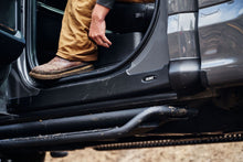 Cargar imagen en el visor de la galería, Husky Liners 07-13 GMC Sierra 1500 CC Trail Armor Rocker Panel &amp; Sill Plate Cover (4pc) - Tex. Blk