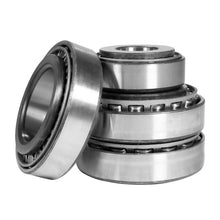 Cargar imagen en el visor de la galería, Yukon Gear 10.5in Ford 3.73 Rear Ring &amp; Pinion Install Kit