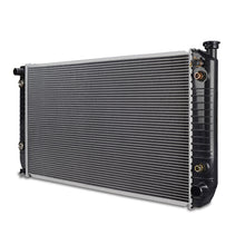 Cargar imagen en el visor de la galería, Mishimoto Chevrolet C/K Truck Replacement Radiator 1994-2000