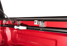 Cargar imagen en el visor de la galería, BAK 07-20 Toyota Tundra (w/ OE Track System) 8ft Bed BAKFlip G2