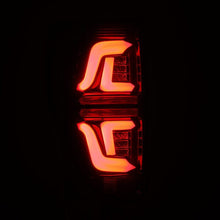 Cargar imagen en el visor de la galería, User 4