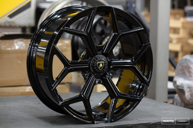 Vossen x Novitec NL4-Cl 21x12.5 / Centerlock / ET43 - (Huracan - Rear)
