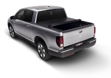 Cargar imagen en el visor de la galería, Truxedo 07-13 GMC Sierra &amp; Chevrolet Silverado 2500/3500 Dually w/Bed Caps 8ft Lo Pro Bed Cover