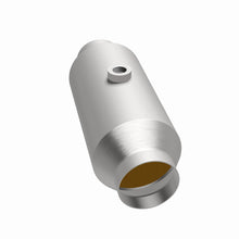 Cargar imagen en el visor de la galería, Magnaflow California Grade Universal Catalytic Converter - 2in ID / 2in OD / 11.375in L