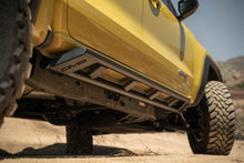 Load image into Gallery viewer, DV8 Offroad 23-25 Chevy Colorado &amp; GMC Canyon Rock Sliders - Micro Texture Black