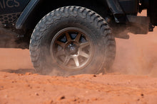 Cargar imagen en el visor de la galería, ICON Rebound Pro 17x8.5 / 5x5.5 / 0mm / 4.75in BS Bronze Wheel