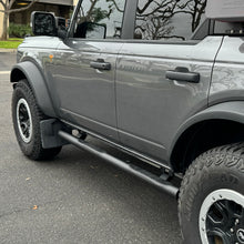 Cargar imagen en el visor de la galería, Go Rhino 21-26 Ford Bronco (4dr) 4000 Series Side Steps - Cab Length - Tex. Blk