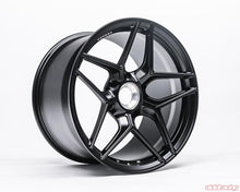 Cargar imagen en el visor de la galería, VR Forged D04 Wheel Matte Black 20x9 +45mm Centerlock