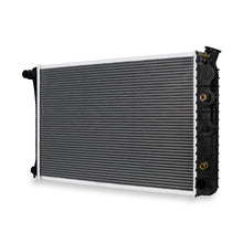 Cargar imagen en el visor de la galería, Mishimoto Chevrolet C/K Truck Replacement Radiator 1973-1980