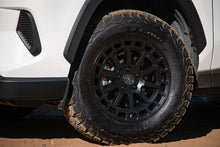 Cargar imagen en el visor de la galería, ICON Journey 17x8 / 5x100 / 38 mm / 6in BS Satin Black Wheel
