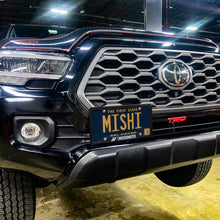 Cargar imagen en el visor de la galería, Mishimoto 16-23 Toyota Tacoma License Plate Relocation Kit
