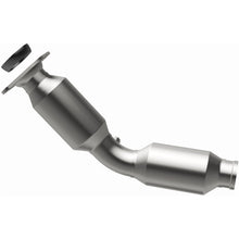 Cargar imagen en el visor de la galería, Magnaflow 12-15 Prius V L4 1.8 OEM Underbody Direct Fit Converter