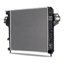 Cargar imagen en el visor de la galería, Mishimoto Jeep Liberty Replacement Radiator 2002-2006