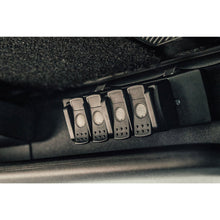 Cargar imagen en el visor de la galería, Oracle Trigger 4 Plus Controller Ford Bronco 2021+ Combo Kit