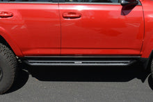 Cargar imagen en el visor de la galería, Go Rhino 2025 Toyota 4Runner Dominator Xtreme DSS SideSteps &amp; Brackets Complete Kit