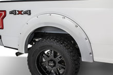 Cargar imagen en el visor de la galería, Bushwacker 16-17 Ford F-150 Styleside Pocket Style Flares 4pc 78.9/67.1/97.6in Bed - Oxford White