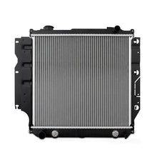 Cargar imagen en el visor de la galería, Mishimoto Jeep Wrangler Replacement Radiator 1987-1995