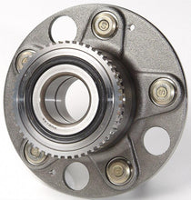 Cargar imagen en el visor de la galería, MOOG 96-97 Isuzu Oasis Rear Hub Assembly