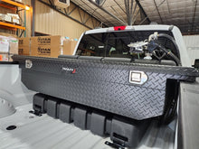 Cargar imagen en el visor de la galería, Titan Fuel Tanks Universal 90 Gallon In-Bed Transfer Tank