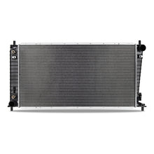 Cargar imagen en el visor de la galería, Mishimoto Ford Expedition Replacement Radiator 1997-1998