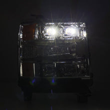 Cargar imagen en el visor de la galería, User 4