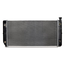 Cargar imagen en el visor de la galería, Mishimoto 88-93 Chevrolet C/K 5.7L/7.4L V8 (Gas) Aluminum Radiator