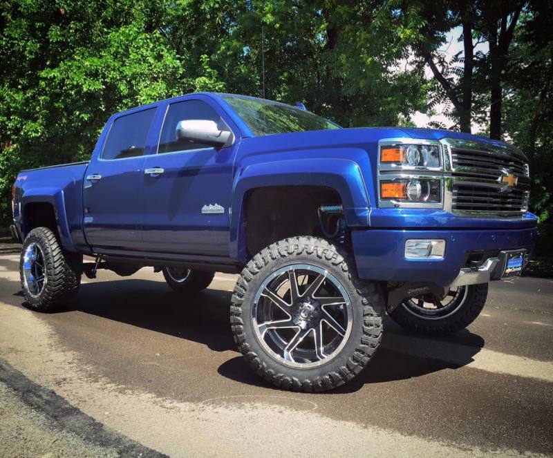 Superlift 07-16 Chevy Silv 4WD 8in Lift Kit w/ OE Cast Steel Control Arms & King Coilovers & Shocks