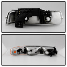 Cargar imagen en el visor de la galería, xTune Chevy Silverado 1500 99-02 OEM Style Headlights w/ Bumper Lights - Chrome HD-JH-CSIL99-OE-SET