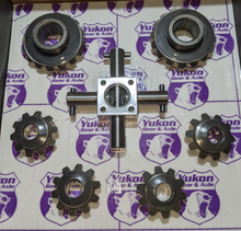 Cargar imagen en el visor de la galería, Yukon Gear Standard Open Spider Gear Kit For and 9in Ford w/ 28 Spline Axles and 4-Pinion Design