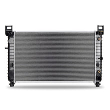 Cargar imagen en el visor de la galería, Mishimoto Cadillac Escalade Replacement Radiator 2002-2004