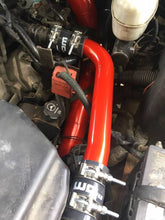Cargar imagen en el visor de la galería, Wehrli 01-05 Chevrolet Duramax LB7/LLY Upper Coolant Pipe - Candy Red