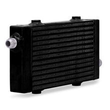 Cargar imagen en el visor de la galería, Mishimoto Universal Small Bar and Plate Cross Flow Black Oil Cooler