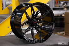 Cargar imagen en el visor de la galería, Vossen x Novitec NF11 22x12 / 5x114.3 / ET52 - Gloss Black Wheel - (12Cilindri F167 - Rear)