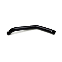 Cargar imagen en el visor de la galería, Mishimoto 68-72 Chevrolet Chevelle 307/350 Silicone Upper Radiator Hose