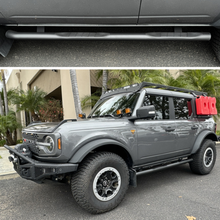 Cargar imagen en el visor de la galería, Go Rhino 21-26 Ford Bronco (4dr) 4000 Series Side Steps - Cab Length - Tex. Blk
