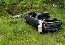 Load image into Gallery viewer, Truxedo 07-13 GMC Sierra &amp; Chevrolet Silverado 1500 5ft 8in Deuce Bed Cover