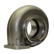 Cargar imagen en el visor de la galería, Garrett GTX55 Turbine Housing V-Band In/Out 1.24 A/R - Short Outlet / Non-SFI (SS)