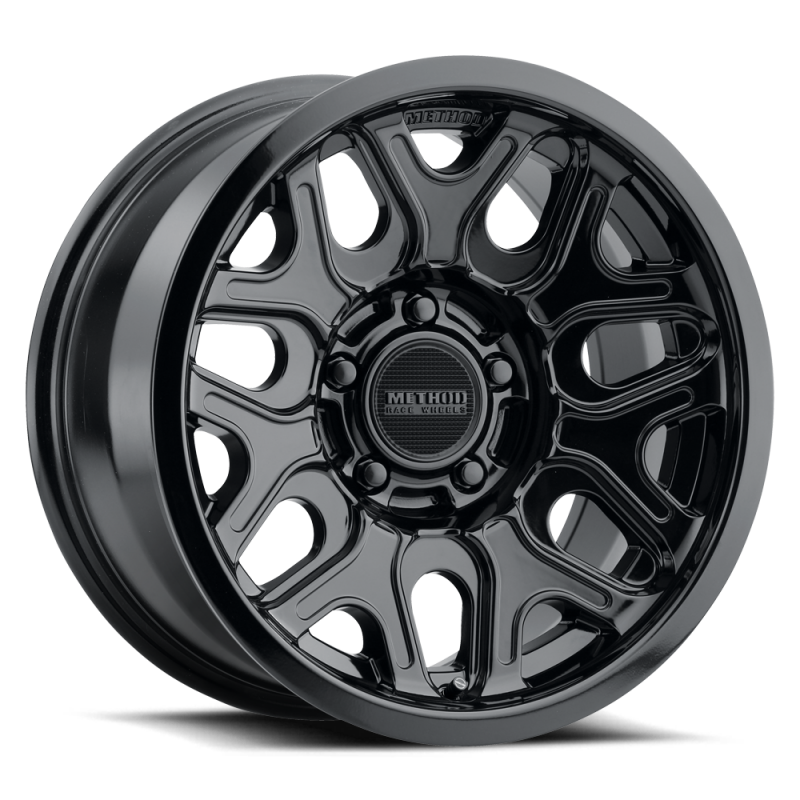 Method MR322 / 20x10 / 8x170 BP / -18ET / 4.76in BS / 130.81mm CB - Gloss Black Wheel