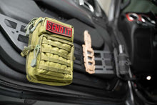 Cargar imagen en el visor de la galería, DV8 Offroad 18-20 Jeep Wrangler (JL)/Gladiator (JT) Front Door Pocket Molle Panels