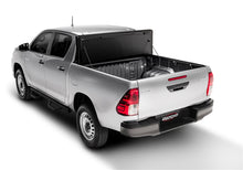 Cargar imagen en el visor de la galería, UnderCover 07-20 Toyota Tundra 5.5ft Flex Bed Cover