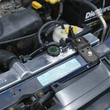 Cargar imagen en el visor de la galería, Mishimoto High-Pressure 1.3 Bar Radiator Cap - Small - One-Way