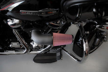 Cargar imagen en el visor de la galería, K&amp;N 2017 Harley-Davidson H/D Touring Models Aircharger Performance Intake - Black