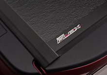 Cargar imagen en el visor de la galería, Photo - Close Up