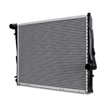 Cargar imagen en el visor de la galería, Mishimoto BMW E46 3-Series Replacement Radiator 1999-2006