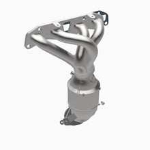 Cargar imagen en el visor de la galería, MagnaFlow 02-06 Nisssan Altima/Sentra V4 2.5L Manifold Direct Fit Catalytic Converter